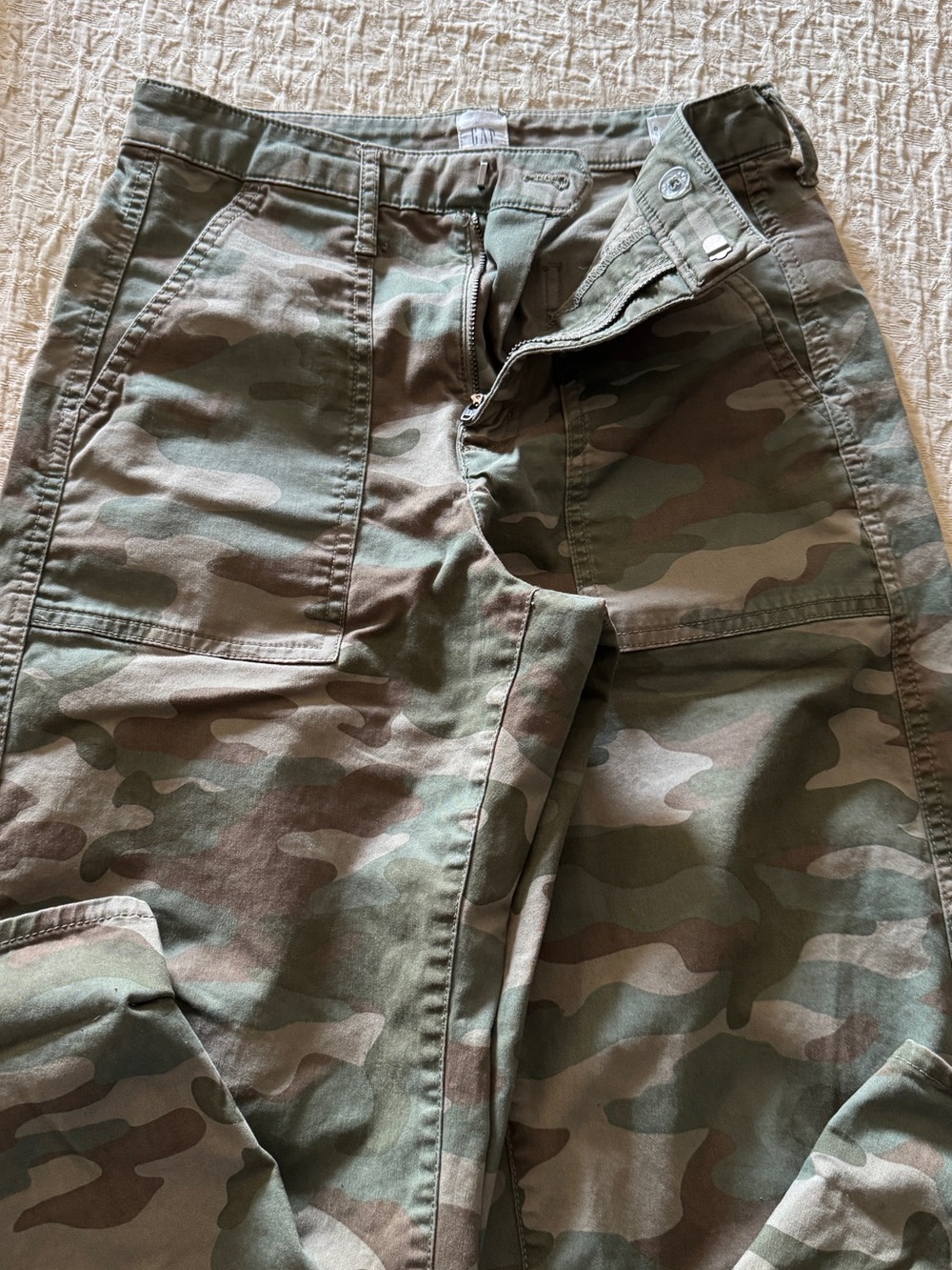 Gap Camo barrel Pants